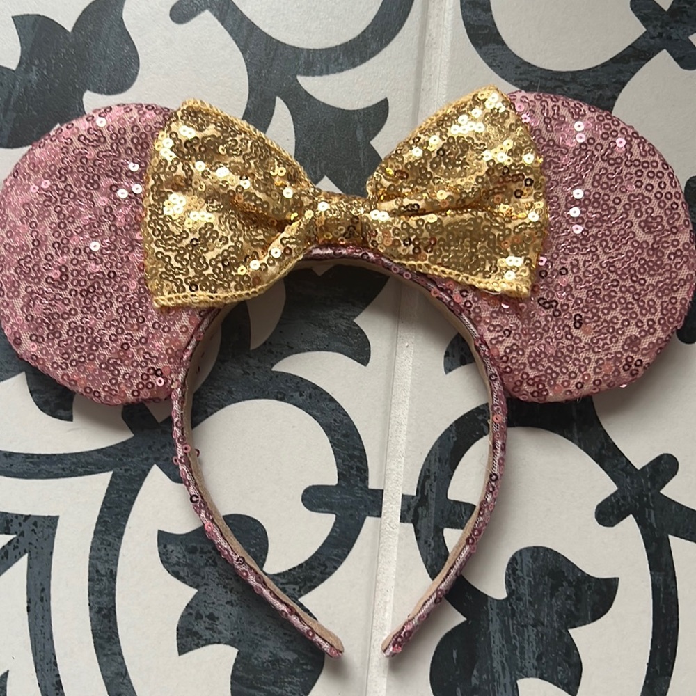 NEW  MINNIE MOUSE EARS. PINK AMD GOLD  3/$20 or $11 each